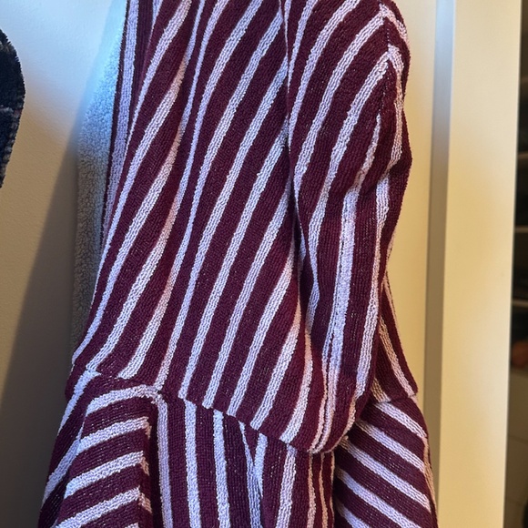 TEKLA BATHROBE - RED & ROSE STRIPE - SIZE SMALL - Picture 3 of 7